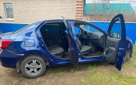 Renault Logan II, 2015 год, 400 000 рублей, 3 фотография