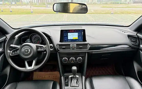 Mazda CX-4, 2023 год, 1 990 000 рублей, 10 фотография