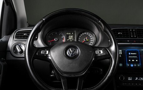 Volkswagen Polo VI (EU Market), 2017 год, 1 329 000 рублей, 18 фотография