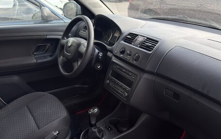 Skoda Fabia II, 2012 год, 415 000 рублей, 5 фотография