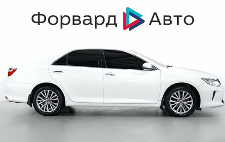 Toyota Camry, 2016 год, 1 899 000 рублей, 9 фотография