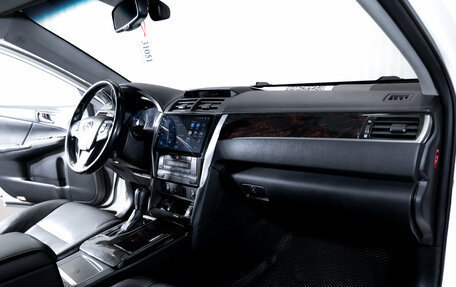 Toyota Camry, 2016 год, 1 899 000 рублей, 18 фотография