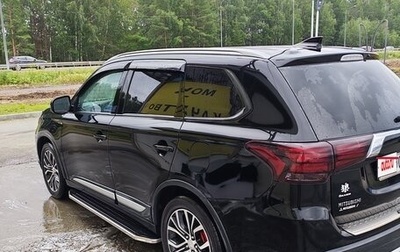Mitsubishi Outlander III рестайлинг 3, 2018 год, 2 300 000 рублей, 1 фотография