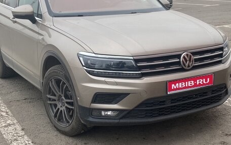 Volkswagen Tiguan II, 2018 год, 2 150 000 рублей, 1 фотография