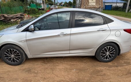 Hyundai Solaris II рестайлинг, 2016 год, 760 000 рублей, 2 фотография
