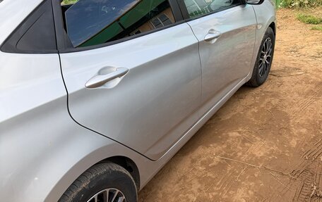 Hyundai Solaris II рестайлинг, 2016 год, 760 000 рублей, 4 фотография