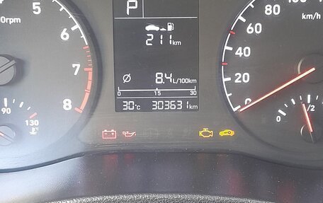 Hyundai Solaris II рестайлинг, 2019 год, 990 000 рублей, 8 фотография