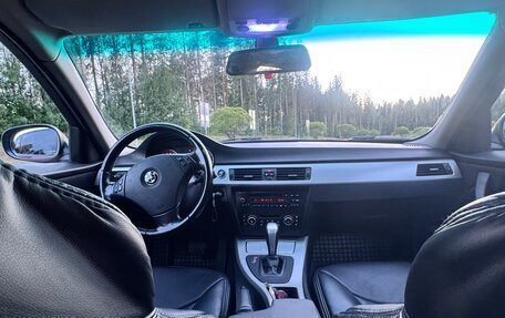 BMW 3 серия, 2011 год, 900 000 рублей, 12 фотография