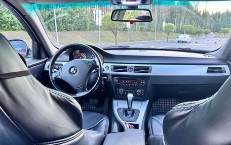 BMW 3 серия, 2011 год, 900 000 рублей, 11 фотография