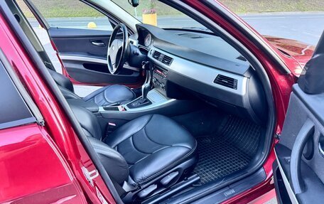 BMW 3 серия, 2011 год, 900 000 рублей, 8 фотография