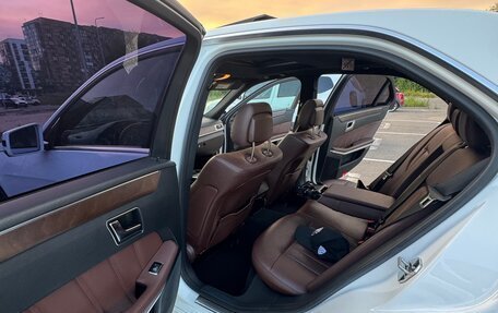 Mercedes-Benz E-Класс, 2014 год, 2 100 000 рублей, 17 фотография