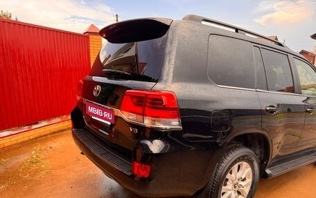 Toyota Land Cruiser 200, 2019 год, 7 900 000 рублей, 4 фотография