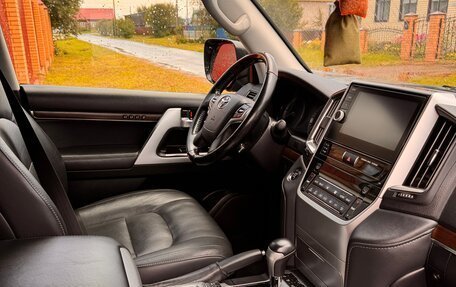 Toyota Land Cruiser 200, 2019 год, 7 900 000 рублей, 15 фотография