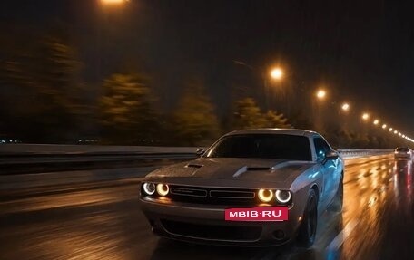 Dodge Challenger III рестайлинг 2, 2018 год, 1 950 000 рублей, 2 фотография