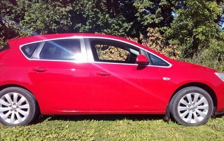 Opel Astra J, 2012 год, 700 000 рублей, 3 фотография
