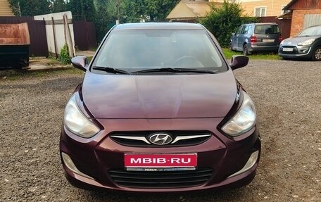 Hyundai Solaris II рестайлинг, 2011 год, 750 000 рублей, 1 фотография