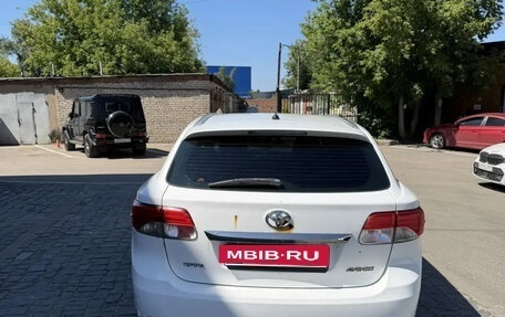 Toyota Avensis III рестайлинг, 2011 год, 810 000 рублей, 3 фотография