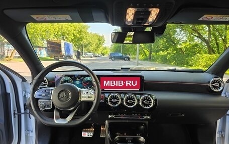 Mercedes-Benz A-Класс AMG, 2020 год, 4 000 000 рублей, 32 фотография