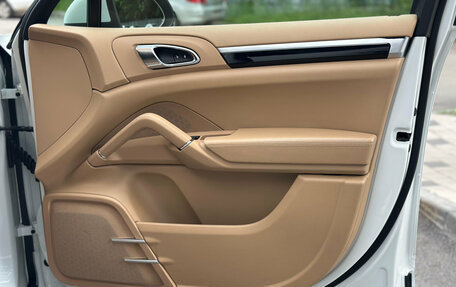 Porsche Cayenne III, 2012 год, 2 270 000 рублей, 29 фотография