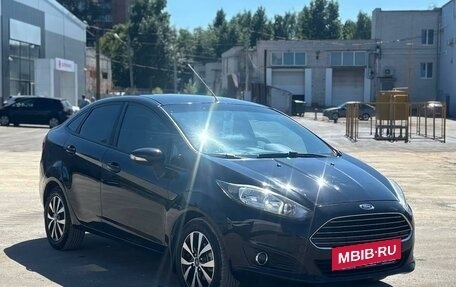 Ford Fiesta, 2015 год, 635 000 рублей, 3 фотография
