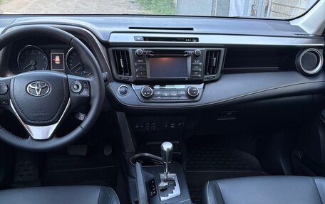 Toyota RAV4, 2015 год, 2 500 000 рублей, 13 фотография