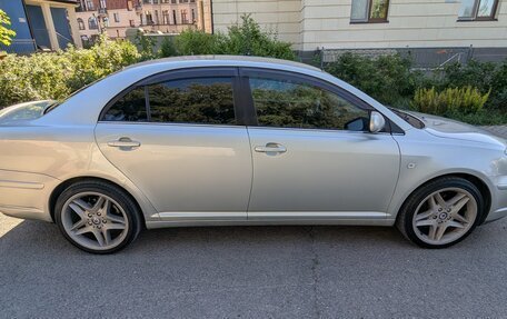 Toyota Avensis III рестайлинг, 2004 год, 599 000 рублей, 6 фотография