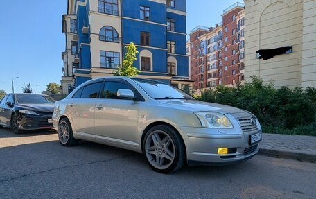 Toyota Avensis III рестайлинг, 2004 год, 599 000 рублей, 2 фотография