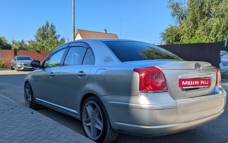 Toyota Avensis III рестайлинг, 2004 год, 599 000 рублей, 3 фотография