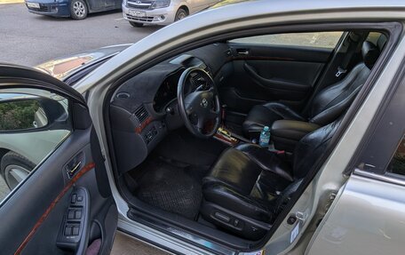 Toyota Avensis III рестайлинг, 2004 год, 599 000 рублей, 9 фотография