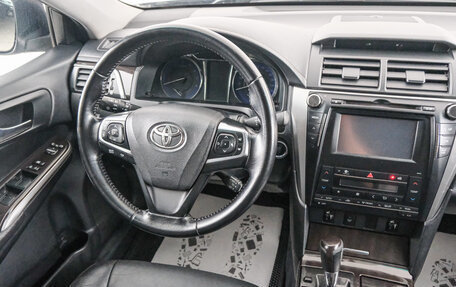Toyota Camry, 2015 год, 2 599 000 рублей, 10 фотография