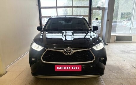 Toyota Highlander, 2025 год, 4 900 000 рублей, 2 фотография