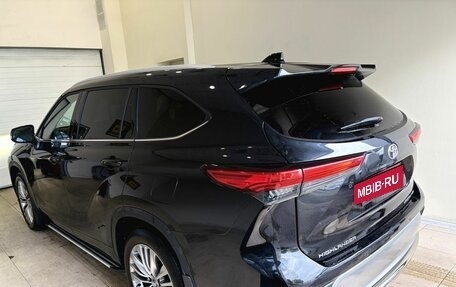 Toyota Highlander, 2025 год, 4 900 000 рублей, 6 фотография
