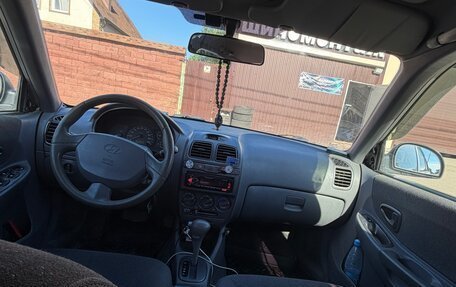 Hyundai Accent II, 2004 год, 265 000 рублей, 10 фотография
