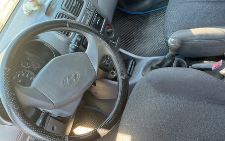 Hyundai Accent II, 2010 год, 600 000 рублей, 3 фотография