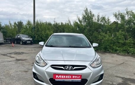 Hyundai Solaris II рестайлинг, 2012 год, 699 000 рублей, 2 фотография
