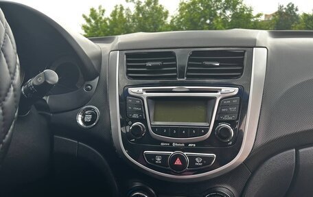Hyundai Solaris II рестайлинг, 2012 год, 699 000 рублей, 14 фотография