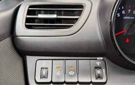 KIA Rio III рестайлинг, 2015 год, 990 000 рублей, 18 фотография