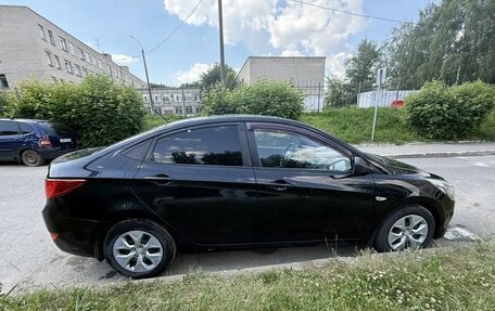 Hyundai Solaris II рестайлинг, 2015 год, 750 000 рублей, 5 фотография