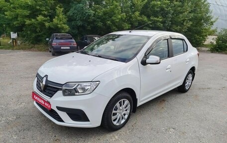 Renault Logan II, 2022 год, 1 080 000 рублей, 1 фотография