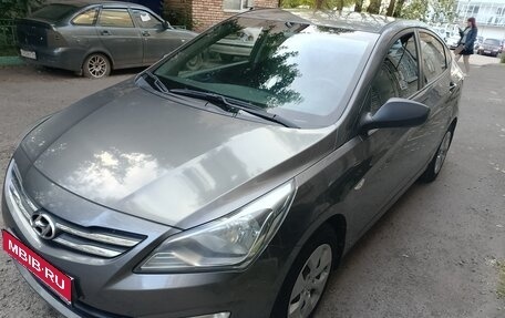 Hyundai Solaris II рестайлинг, 2014 год, 990 000 рублей, 1 фотография
