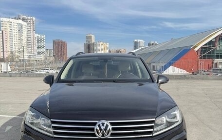 Volkswagen Touareg III, 2015 год, 2 550 000 рублей, 1 фотография