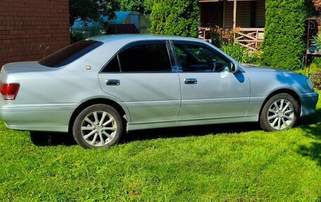 Toyota Crown, 2002 год, 1 300 000 рублей, 6 фотография