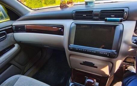 Toyota Crown, 2002 год, 1 300 000 рублей, 25 фотография