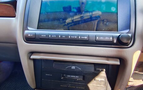 Toyota Crown, 2002 год, 1 300 000 рублей, 24 фотография