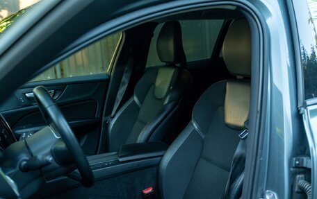 Volvo V60 II, 2018 год, 2 150 000 рублей, 9 фотография