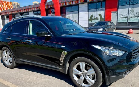 Infiniti FX II, 2011 год, 1 600 000 рублей, 7 фотография