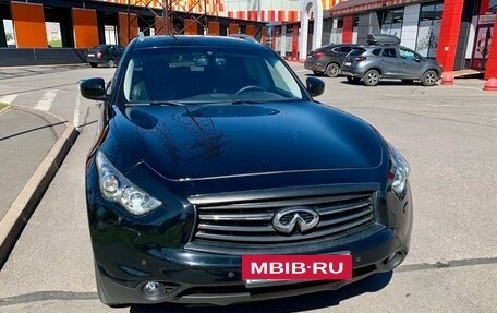 Infiniti FX II, 2011 год, 1 600 000 рублей, 8 фотография