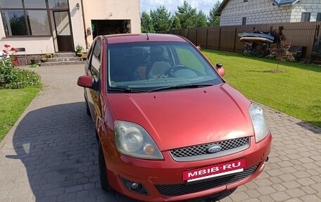 Ford Fiesta, 2007 год, 300 000 рублей, 2 фотография