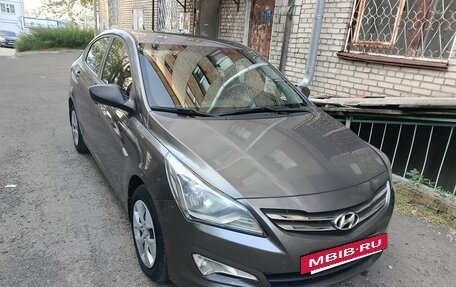 Hyundai Solaris II рестайлинг, 2014 год, 990 000 рублей, 2 фотография