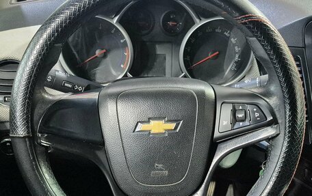 Chevrolet Cruze II, 2011 год, 685 000 рублей, 11 фотография